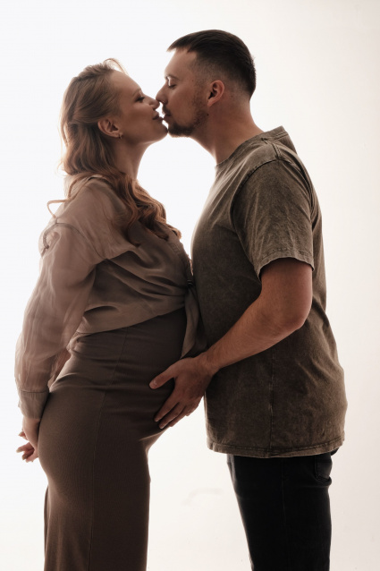 Фотосессия для беременных «В ожидании чуда» - заказать профессиональную фотосъемку от сети фотостудий Fashion Box в Краснодаре – фото № 16