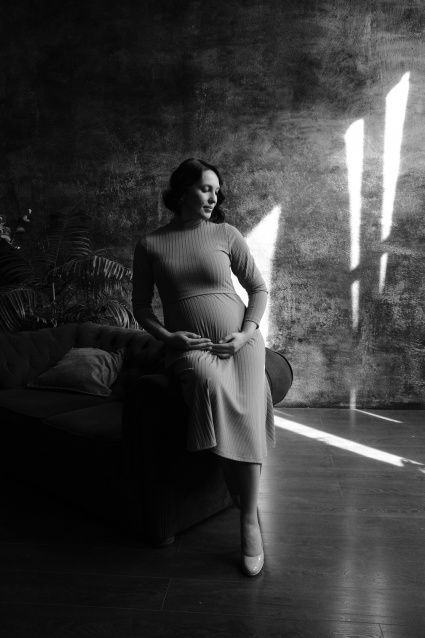 Фотосессия для беременных «В ожидании чуда» - заказать профессиональную фотосъемку от сети фотостудий Fashion Box в Краснодаре – фото № 31