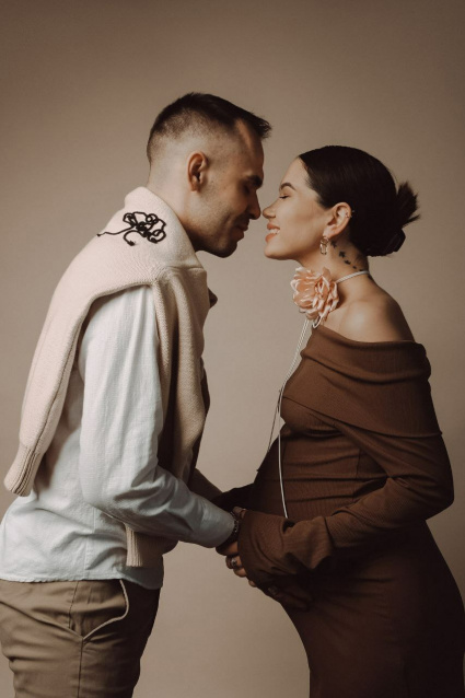 Фотосессия для беременных «В ожидании чуда» - заказать профессиональную фотосъемку от сети фотостудий Fashion Box в Краснодаре – фото № 20