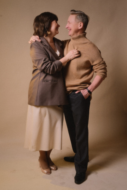 Фотосессия Love Story для пары - забронировать фотосессию в студии от сети фотостудий Fashion Box в Краснодаре – фото № 6