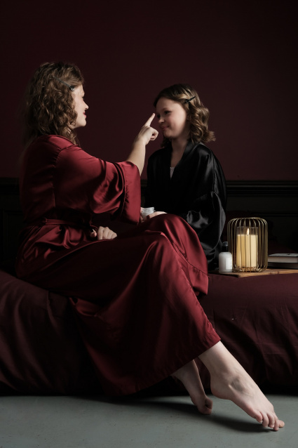 Семейная фотосессия в студии по выгодной цене от сети фотостудий Fashion Box в Краснодаре – фото № 15