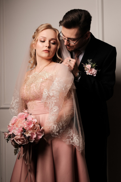 Фотосессия Love Story для пары - забронировать фотосессию в студии от сети фотостудий Fashion Box в Краснодаре – фото № 31