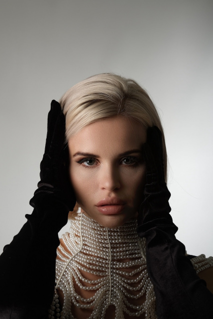 Индивидуальная фотосессия в 2-х образах - съемка от профессионалов студии Fashion Box в Краснодаре – фото № 7