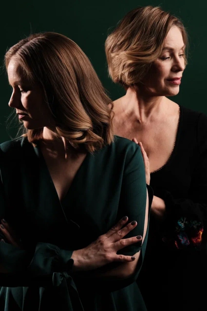 Семейная фотосессия в студии по выгодной цене от сети фотостудий Fashion Box в Краснодаре – фото № 8