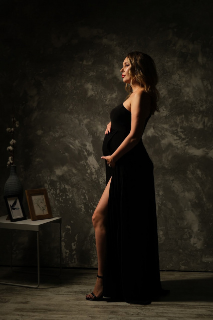 Фотосессия для беременных «В ожидании чуда» - заказать профессиональную фотосъемку от сети фотостудий Fashion Box в Краснодаре – фото № 12