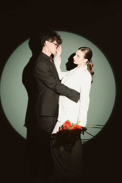 Фотосессия Love Story для пары - забронировать фотосессию в студии от сети фотостудий Fashion Box в Краснодаре – фото № 18