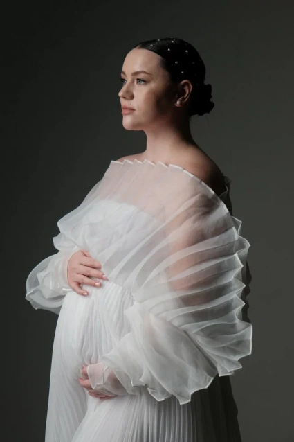 Фотосессия для беременных «В ожидании чуда» - заказать профессиональную фотосъемку от сети фотостудий Fashion Box в Краснодаре – фото № 8